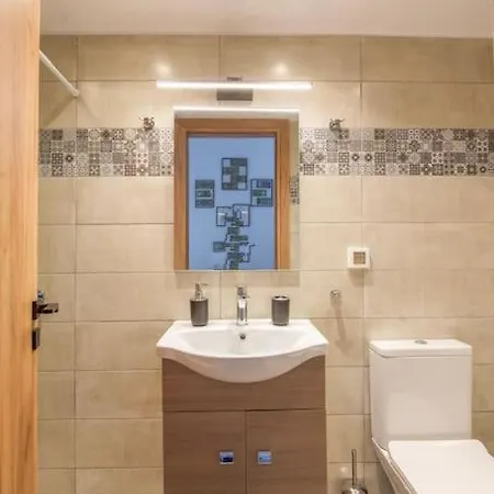 Elizabethhouse * Marmara
